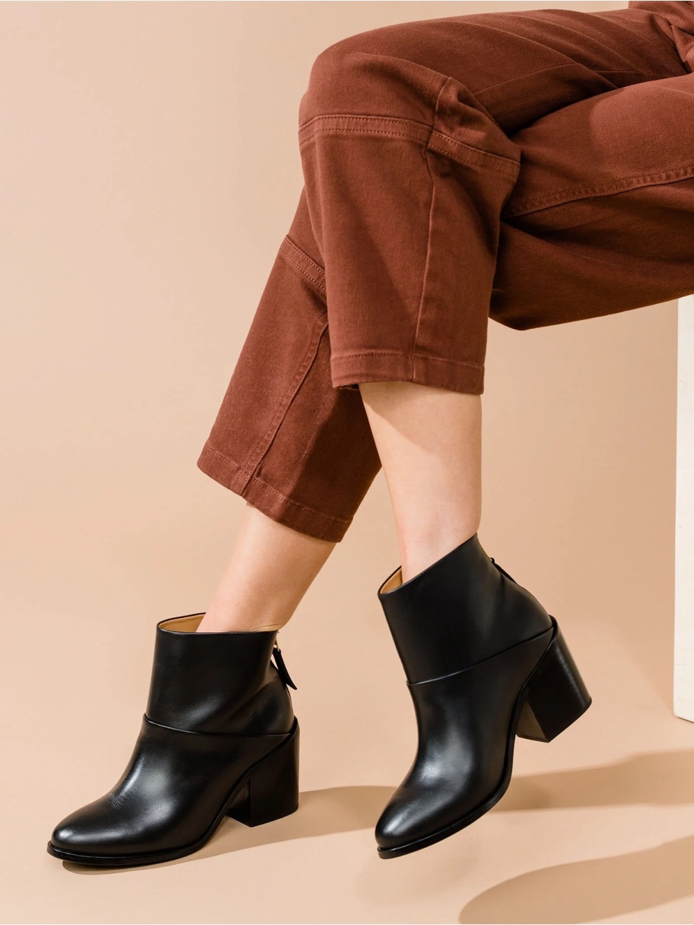 NWT Nisolo Dari Boot 2.0 Black Leather Block Heel Ankle Boots - Picture 3 of 10